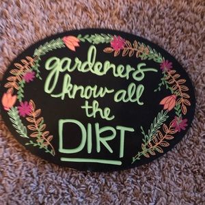 Oval sign